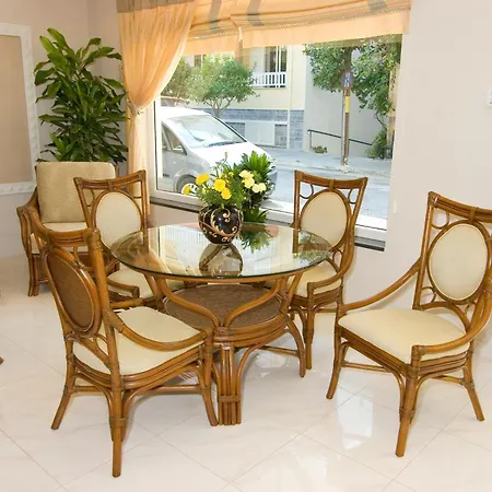 Viana Aparthotel