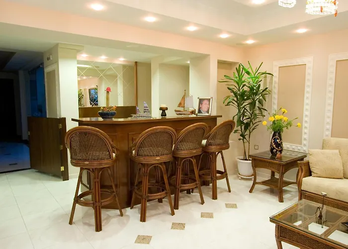 Ξενοδοχείο με διαμερίσματα βιάνα Λουτρά Αιδηψού